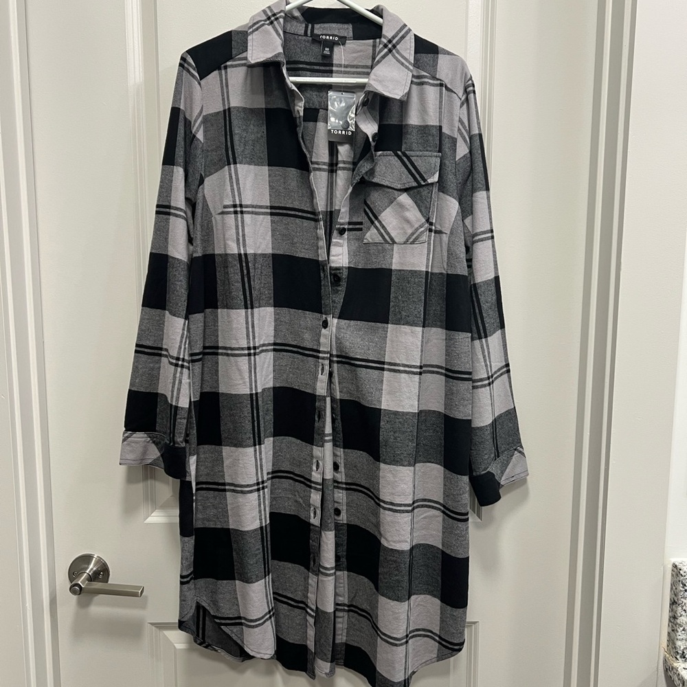 NWT Torrid 00 Tunic/Shacket